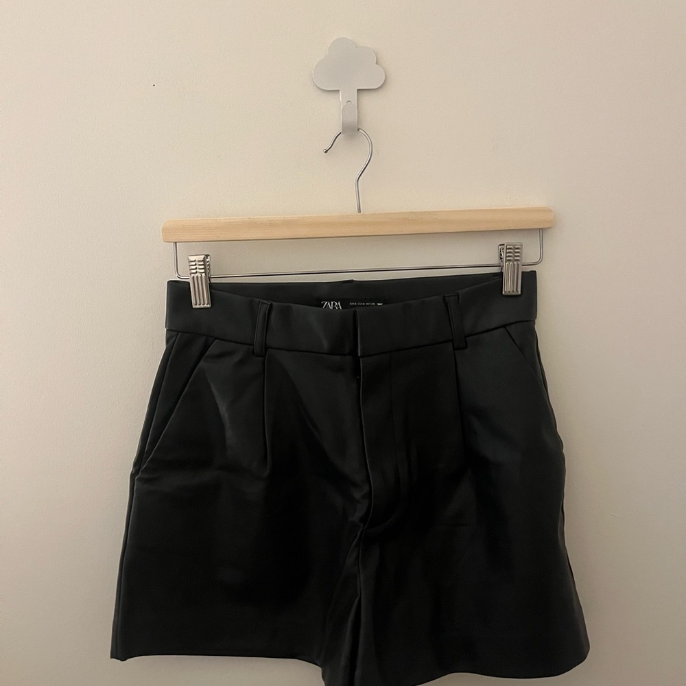 Zara Women's Elegant Black High Waist Shorts